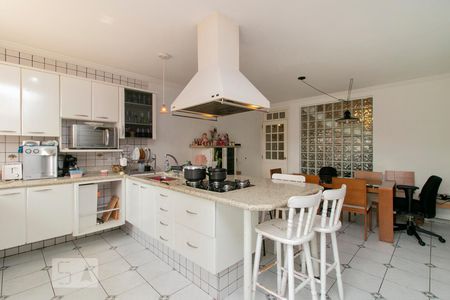 Casa à venda com 350m², 3 quartos e 3 vagasCozinha