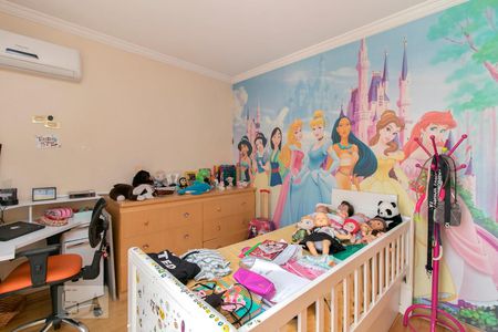 Casa à venda com 350m², 3 quartos e 3 vagasSuíte 3