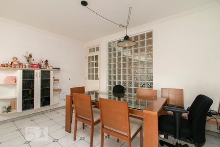 Casa à venda com 350m², 3 quartos e 3 vagasCozinha