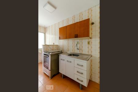 Cozinha de apartamento para alugar com 1 quarto, 60m² em Consolação, São Paulo