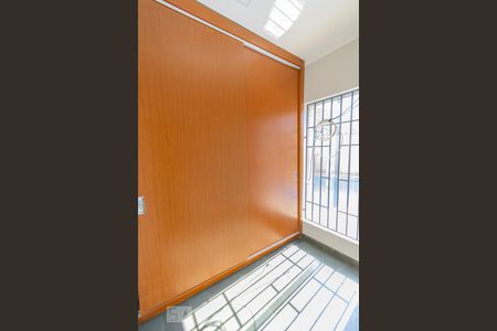 Casa para alugar com 250m², 4 quartos e 5 vagasCloset