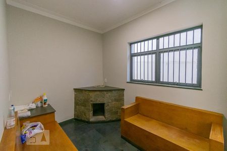 Sala de Estar de casa para alugar com 4 quartos, 250m² em Parque Nova Campinas, Campinas