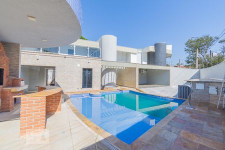 Casa para alugar com 250m², 4 quartos e 5 vagasÁrea comum - Piscina