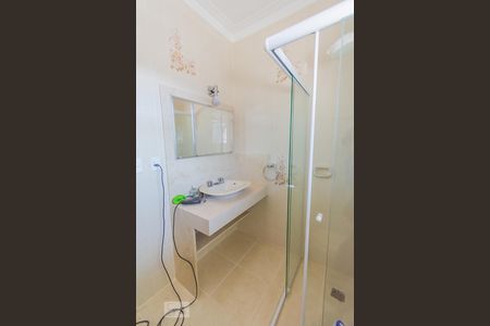 Casa para alugar com 250m², 4 quartos e 5 vagasBanheiro Social