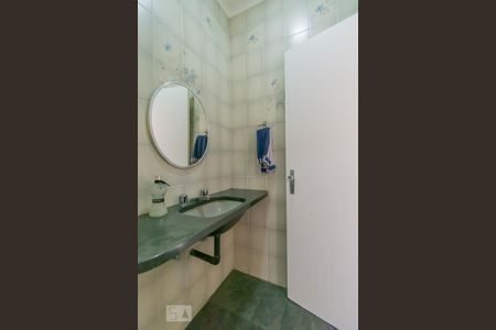 Casa para alugar com 250m², 4 quartos e 5 vagasLavabo