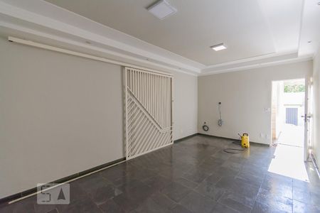 Sala de casa para alugar com 4 quartos, 250m² em Parque Nova Campinas, Campinas