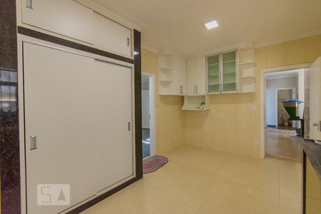 Casa para alugar com 250m², 4 quartos e 5 vagasCozinha