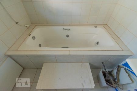 Casa para alugar com 250m², 4 quartos e 5 vagasBanheiro da Suíte