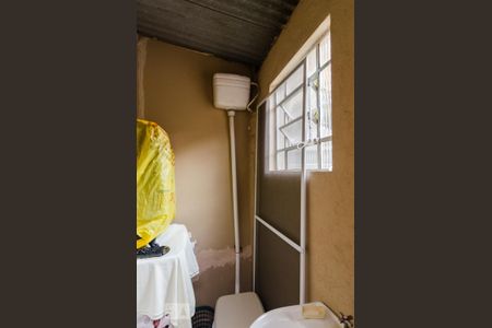 Casa à venda com 250m², 2 quartos e 2 vagasQuarto de serviço 