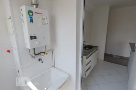 Apartamento para alugar com 65m², 3 quartos e 1 vagaÁrea de Serviço