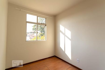Quarto 1 de apartamento para alugar com 3 quartos, 70m² em Alípio de Melo, Belo Horizonte