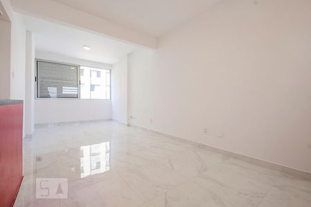 Sala de apartamento à venda com 1 quarto, 47m² em Vila Pompéia, São Paulo