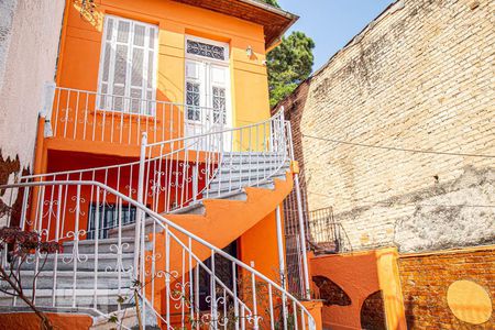 Casa à venda com 180m², 2 quartos e sem vagaQuintal