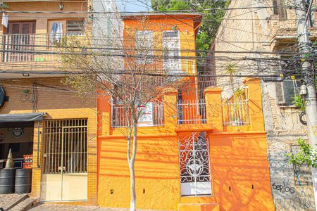 Casa à venda com 180m², 2 quartos e sem vagaFachada