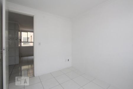 QUARTO 1 de apartamento para alugar com 2 quartos, 42m² em Rubem Berta, Porto Alegre