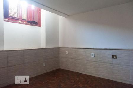 Casa à venda com 150m², 3 quartos e sem vaga Casa à venda com 150m², 3 quartos e sem vagaQuarto 5