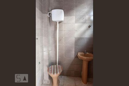 Casa à venda com 150m², 3 quartos e sem vaga Casa à venda com 150m², 3 quartos e sem vagaBanheiro Social 4