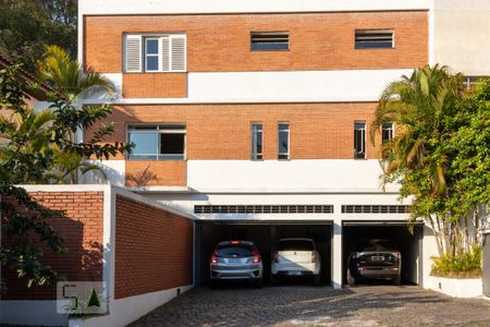 Fachada de casa à venda com 3 quartos, 300m² em Vila Andrade, São Paulo