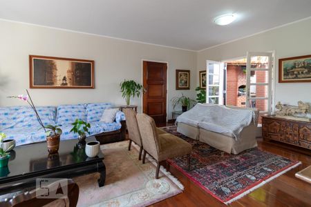 Sala de casa à venda com 3 quartos, 300m² em Vila Andrade, São Paulo