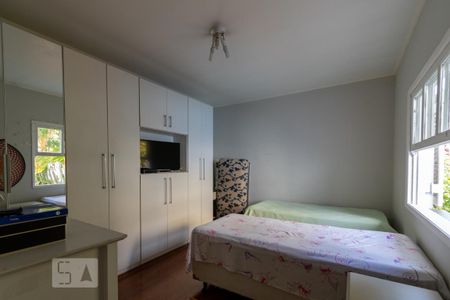 Casa à venda com 300m², 3 quartos e 6 vagas Casa à venda com 300m², 3 quartos e 6 vagasQuarto 1