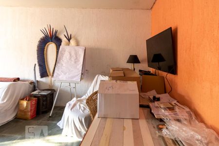 Casa à venda com 300m², 3 quartos e 6 vagas Casa à venda com 300m², 3 quartos e 6 vagasAteliê