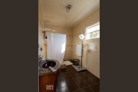 Casa à venda com 300m², 3 quartos e 6 vagas Casa à venda com 300m², 3 quartos e 6 vagasBanheiro da Suíte