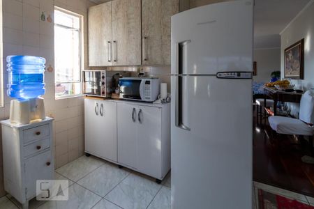 Casa à venda com 300m², 3 quartos e 6 vagas Casa à venda com 300m², 3 quartos e 6 vagasCozinha