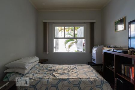 Casa à venda com 300m², 3 quartos e 6 vagas Casa à venda com 300m², 3 quartos e 6 vagasQuarto 2