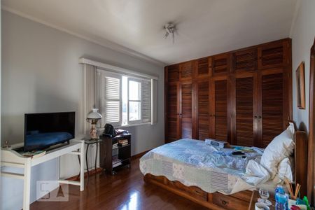 Casa à venda com 300m², 3 quartos e 6 vagas Casa à venda com 300m², 3 quartos e 6 vagasSuíte 1
