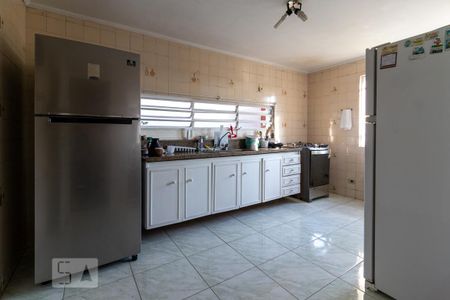Casa à venda com 300m², 3 quartos e 6 vagas Casa à venda com 300m², 3 quartos e 6 vagasCozinha
