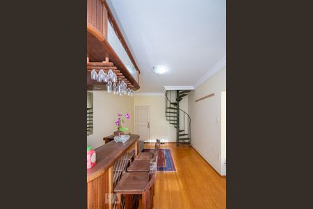 Sala de apartamento à venda com 3 quartos, 190m² em Santa Efigênia, Belo Horizonte