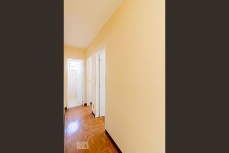 Corredor  de apartamento para alugar com 2 quartos, 66m² em Aclimação, São Paulo