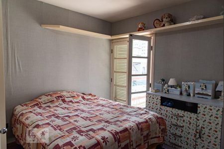 Suíte 1 de casa à venda com 3 quartos, 336m² em Jardim da Saúde, São Paulo