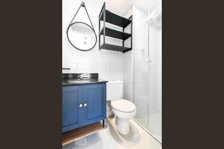 Banheiro de apartamento para alugar com 1 quarto, 28m² em Vila Buarque, São Paulo