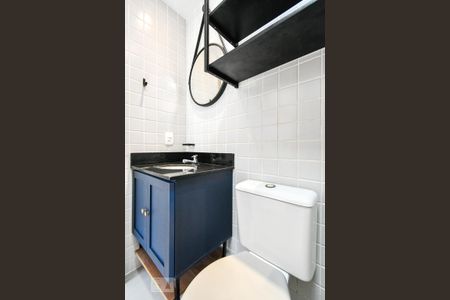 Banheiro de apartamento para alugar com 1 quarto, 28m² em Vila Buarque, São Paulo