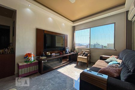 Sala de apartamento para alugar com 2 quartos, 70m² em Penha Circular, Rio de Janeiro