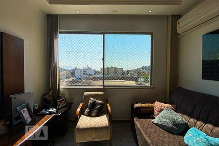 Sala de apartamento para alugar com 2 quartos, 70m² em Penha Circular, Rio de Janeiro