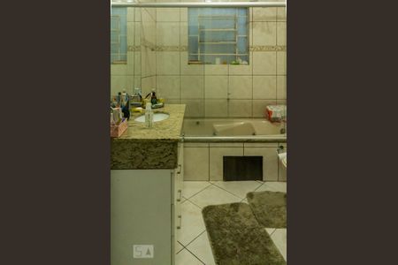 Casa à venda com 134m², 3 quartos e 1 vaga Casa à venda com 134m², 3 quartos e 1 vagaBanheiro