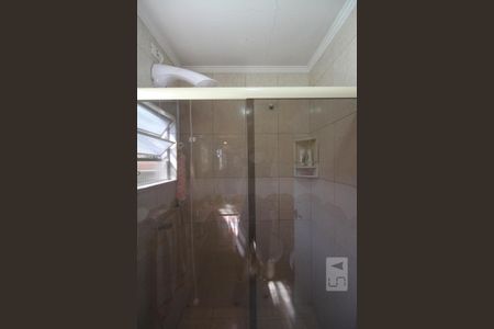 Casa à venda com 190m², 4 quartos e 1 vagaBanheiro