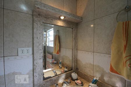 Casa à venda com 190m², 4 quartos e 1 vagaBanheiro