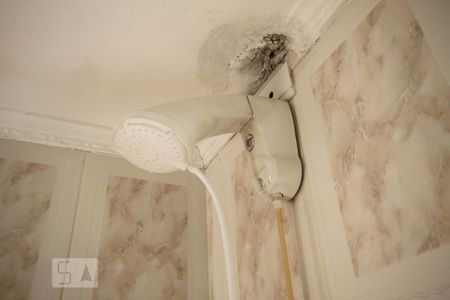 Casa à venda com 190m², 4 quartos e 1 vagaBanheiro de Serviço