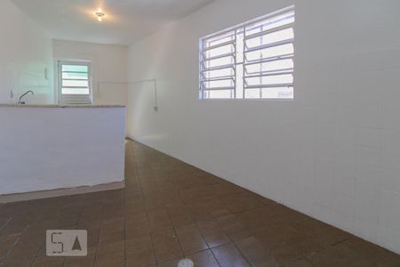 Quarto de kitnet/studio para alugar com 1 quarto, 28m² em Vila Paulistana, São Paulo