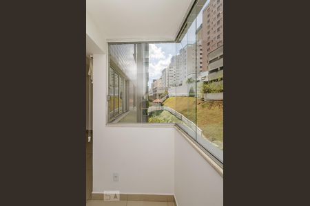 Sala de apartamento para alugar com 2 quartos, 70m² em Buritis, Belo Horizonte