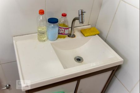 Casa para alugar com 120m², 2 quartos e 1 vagaBanheiro - Torneira