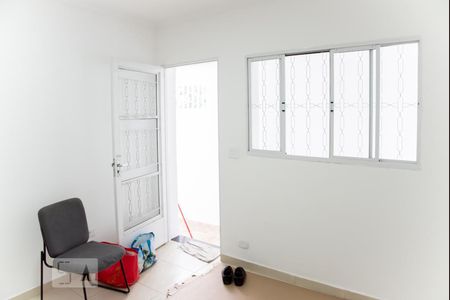 Sala de casa para alugar com 2 quartos, 120m² em Vila Nova Teresa, São Paulo