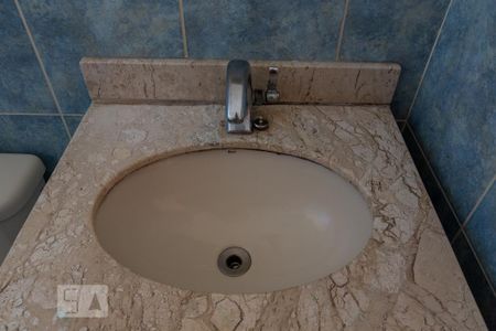 Apartamento para alugar com 55m², 2 quartos e 1 vaga Apartamento para alugar com 55m², 2 quartos e 1 vagaBanheiro