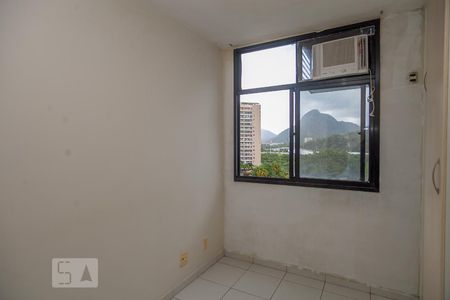 suíte de apartamento para alugar com 3 quartos, 72m² em Barra da Tijuca, Rio de Janeiro