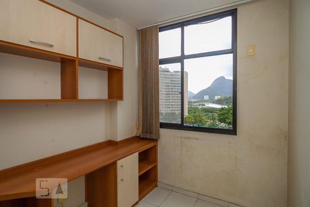 Apartamento para alugar com 72m², 3 quartos e 1 vagaquarto 2