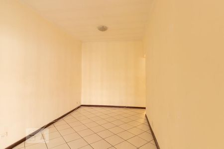 Sala de casa para alugar com 2 quartos, 70m² em Conjunto Residencial Trinta E Um de Março, São José dos Campos