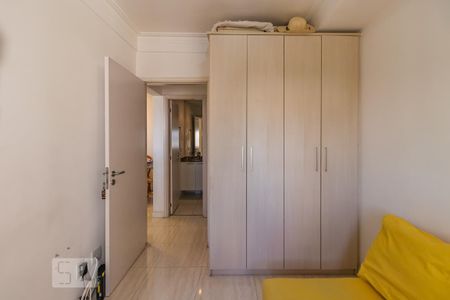 Quarto 1 de apartamento à venda com 2 quartos, 68m² em Jardim Tupanci, Barueri